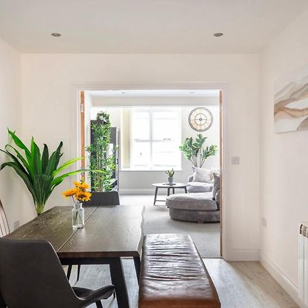 Beautiful 2 Bed Apartment Just Steps To The Beach 웨이머스만 외부 사진
