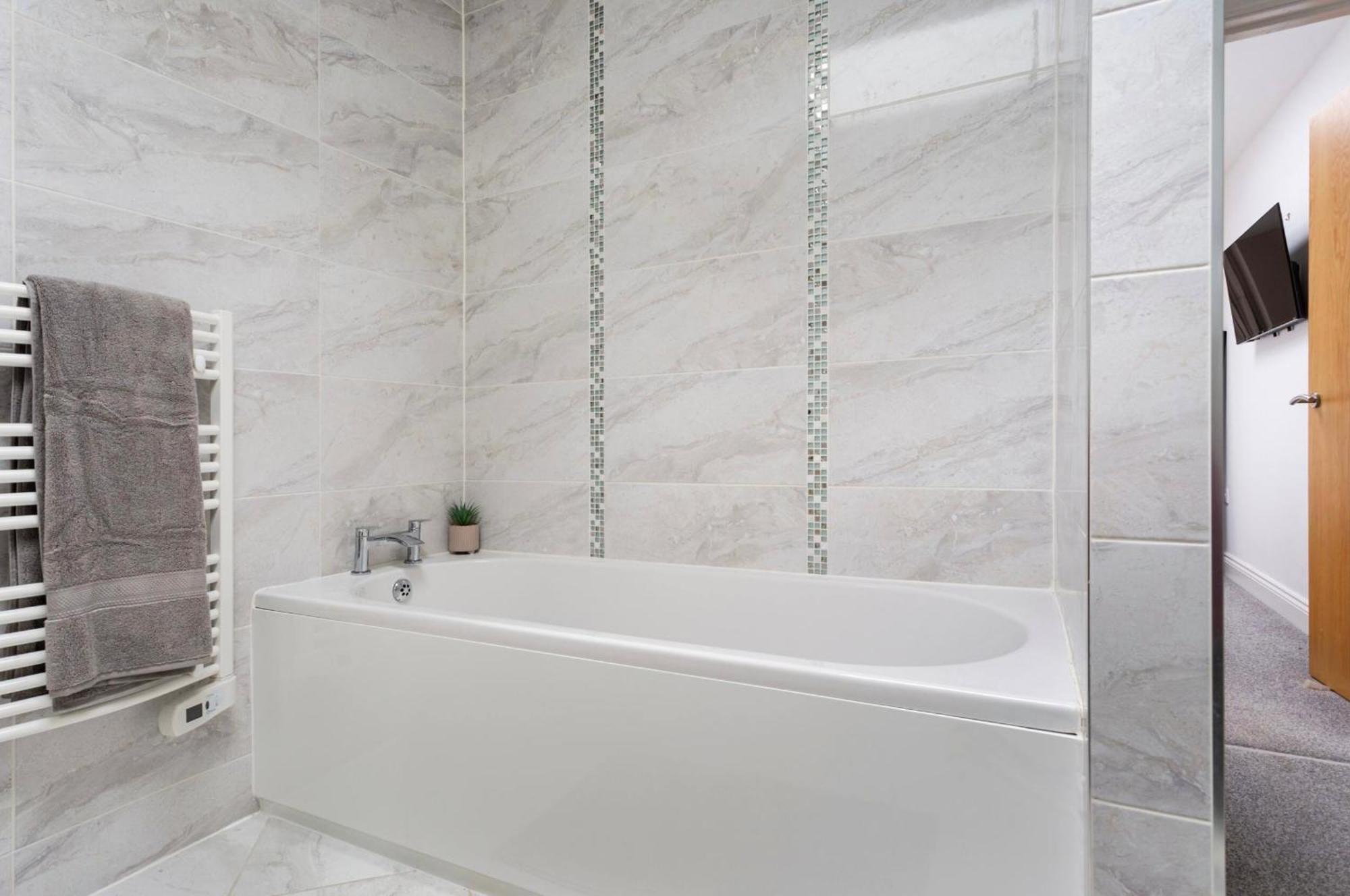 Beautiful 2 Bed Apartment Just Steps To The Beach 웨이머스만 외부 사진
