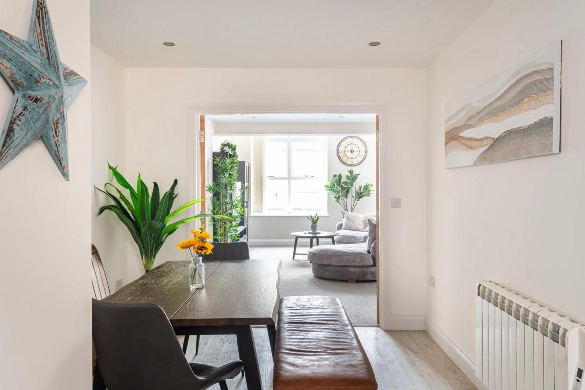 Beautiful 2 Bed Apartment Just Steps To The Beach 웨이머스만 외부 사진
