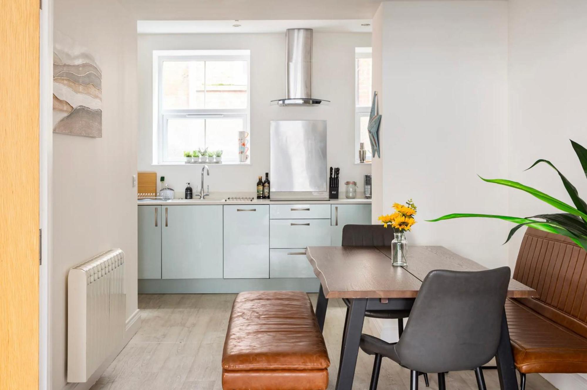 Beautiful 2 Bed Apartment Just Steps To The Beach 웨이머스만 외부 사진